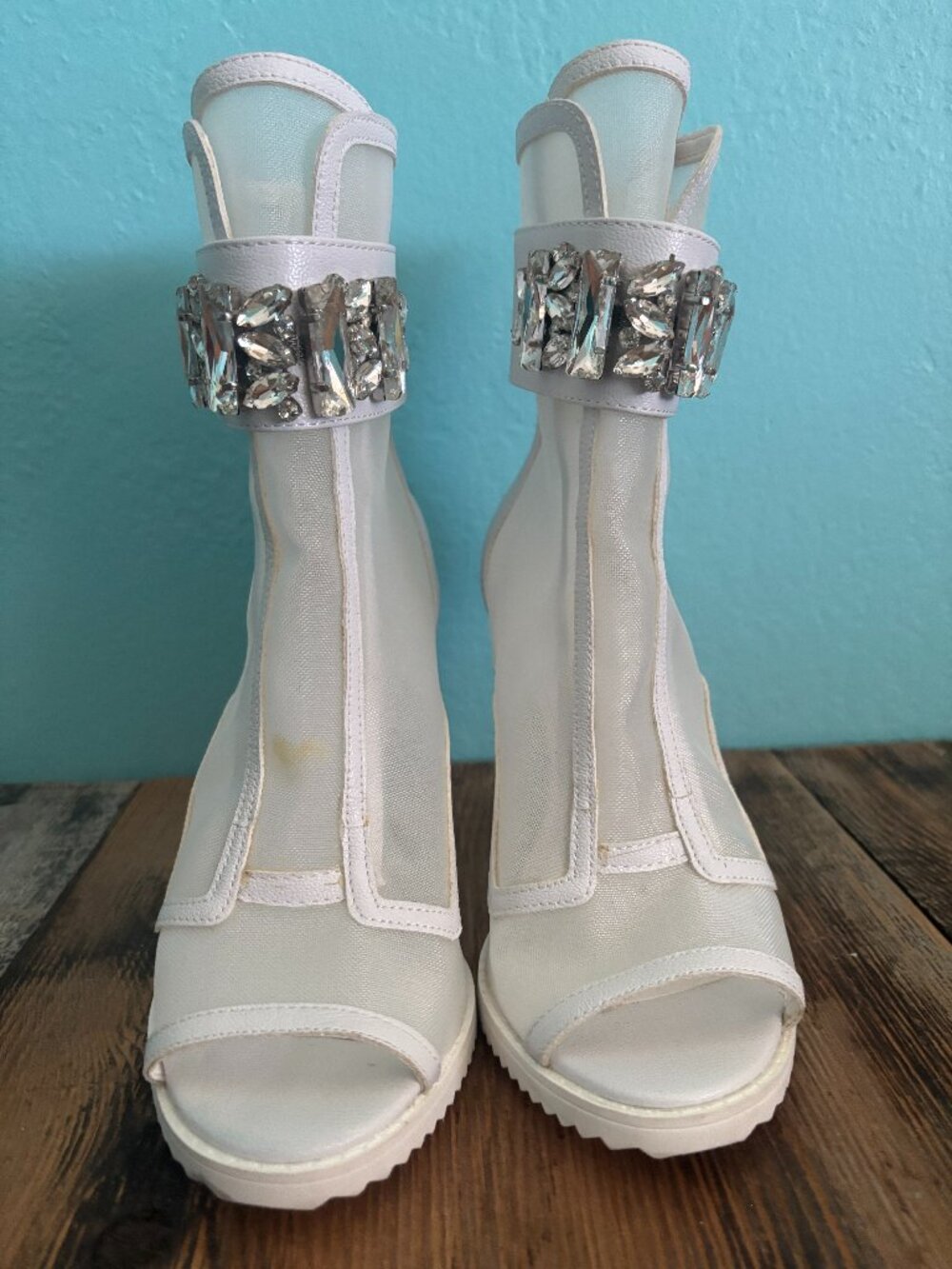 Karl Lagerfeld Paris Blayze Peep Toe Bootie Women Size 7.5 White